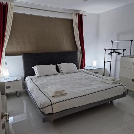 Town Pent House Leilighet Luqa Eksteriør bilde