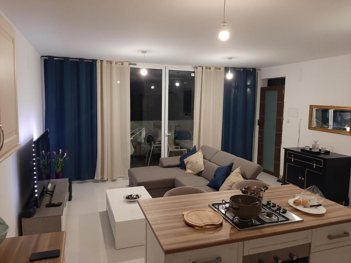 Town Pent House Leilighet Luqa Eksteriør bilde