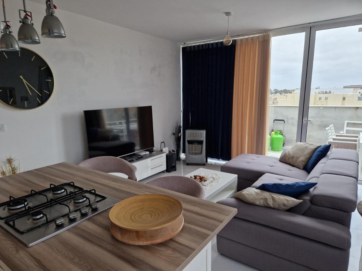 Town Pent House Leilighet Luqa Eksteriør bilde